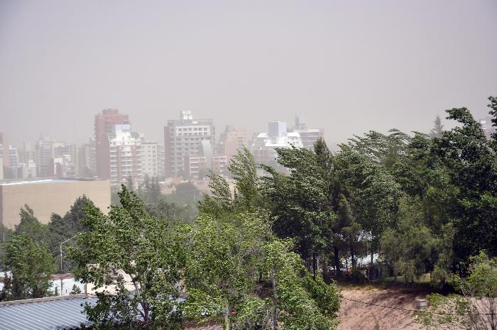 En este momento estás viendo TIEMPO INESTABLE Y VIENTOS EN LA REGIÓN