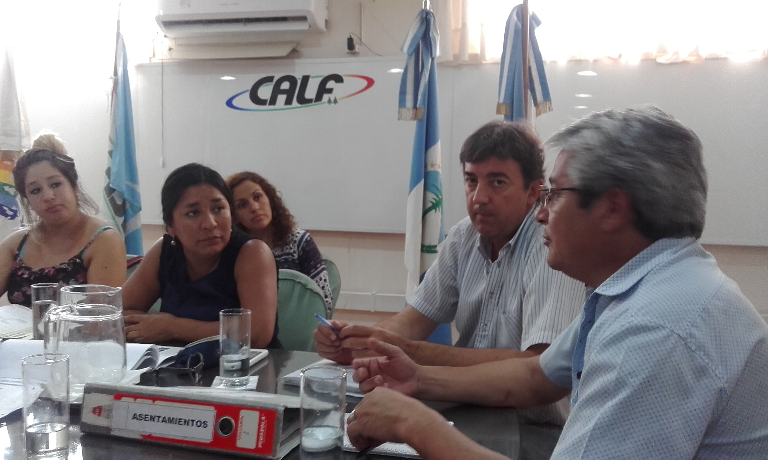 Lee más sobre el artículo REUNIÓN EN CALF CON VECINOS DE SAN LORENZO SUR, FUNCIONARIOS PROVINCIALES Y MUNICIPALES