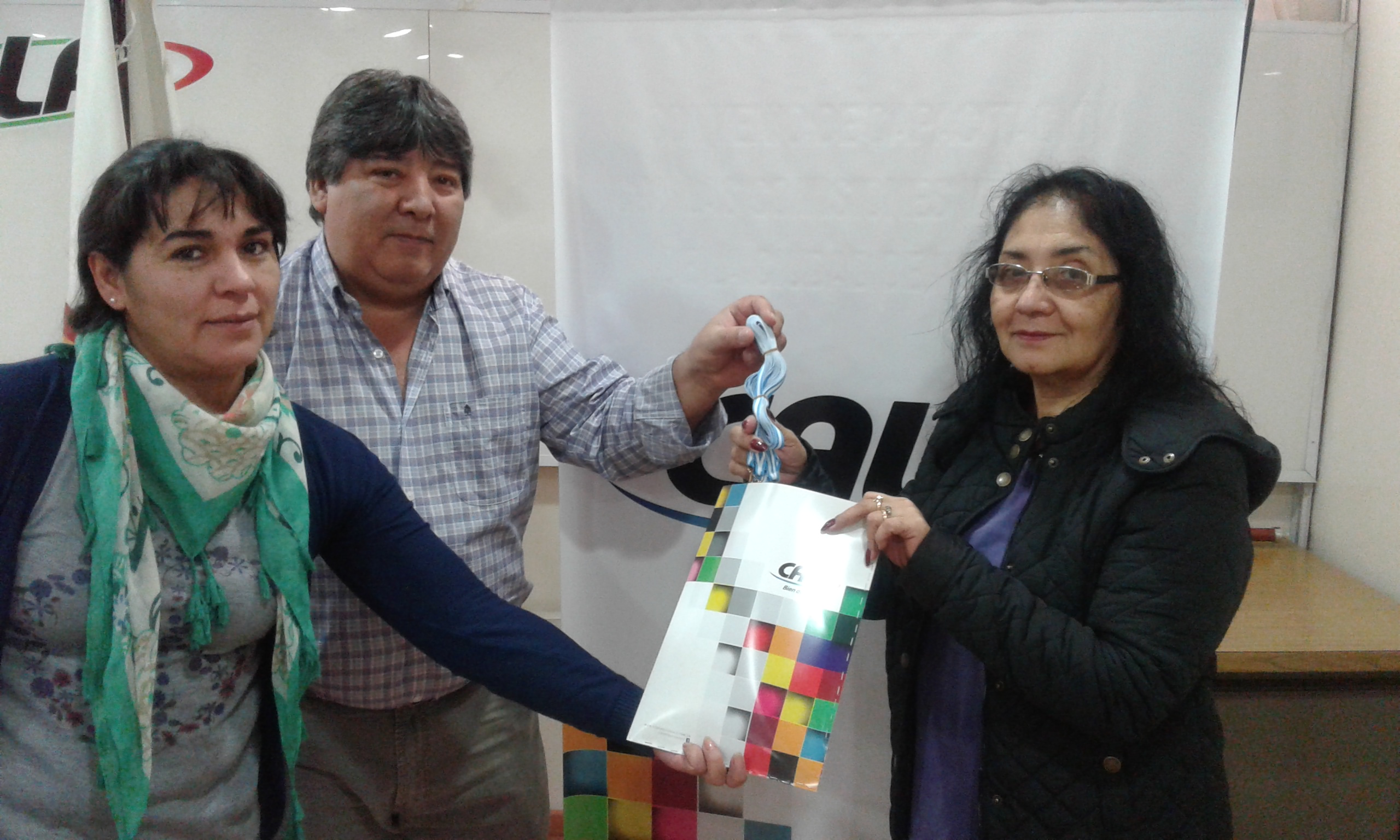 Lee más sobre el artículo ENTREGA DE MEDALLAS A LA ESCUELA 115 DEL BARRIO SAN LORENZO