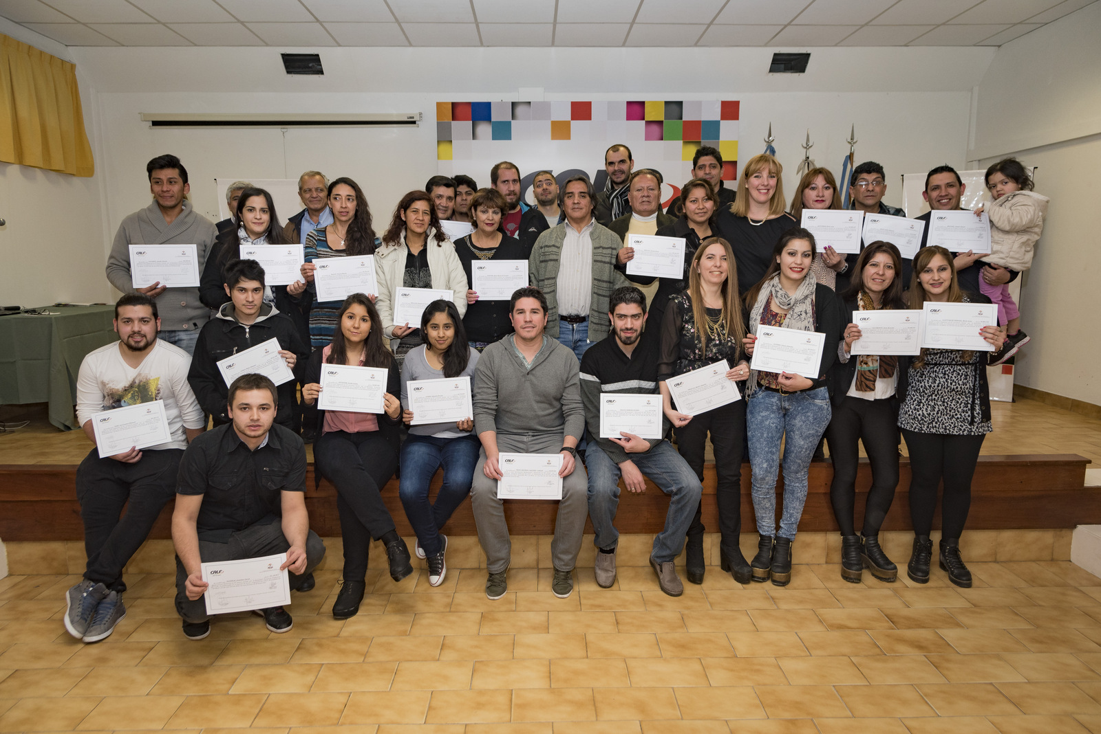 En este momento estás viendo IAC: ENTREGA DE CERTIFICADOS A LOS ALUMNOS QUE APROBARON CURSOS DE CAPACITACIÓN