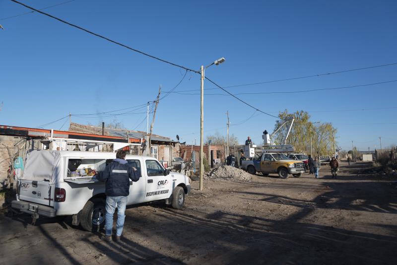 En este momento estás viendo NUEVAS OBRAS Y MANTENIMIENTO PARA LLEGAR CADA VEZ A MÁS HOGARES