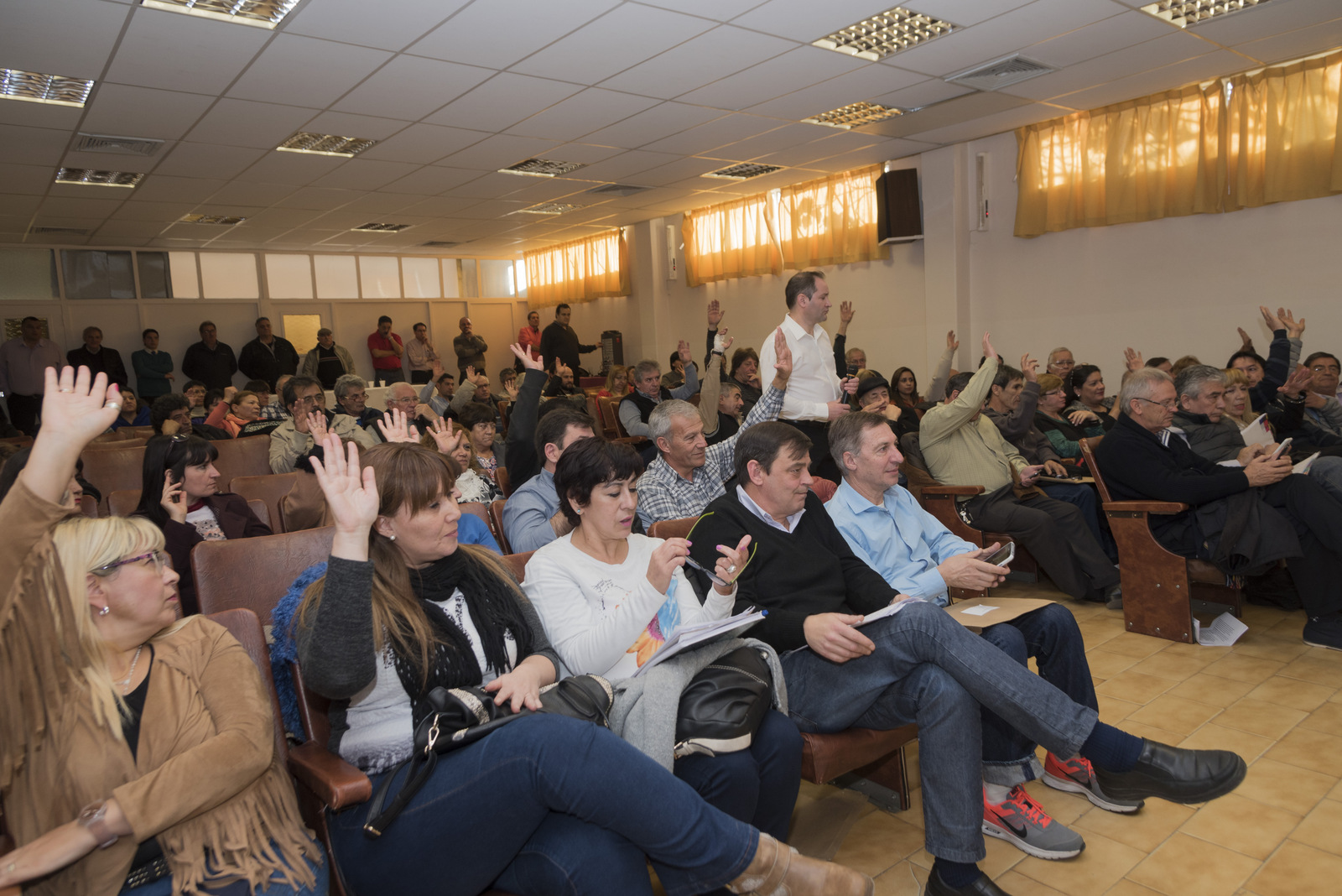 Lee más sobre el artículo UNA JORNADA HISTÓRICA Y MEMORABLE