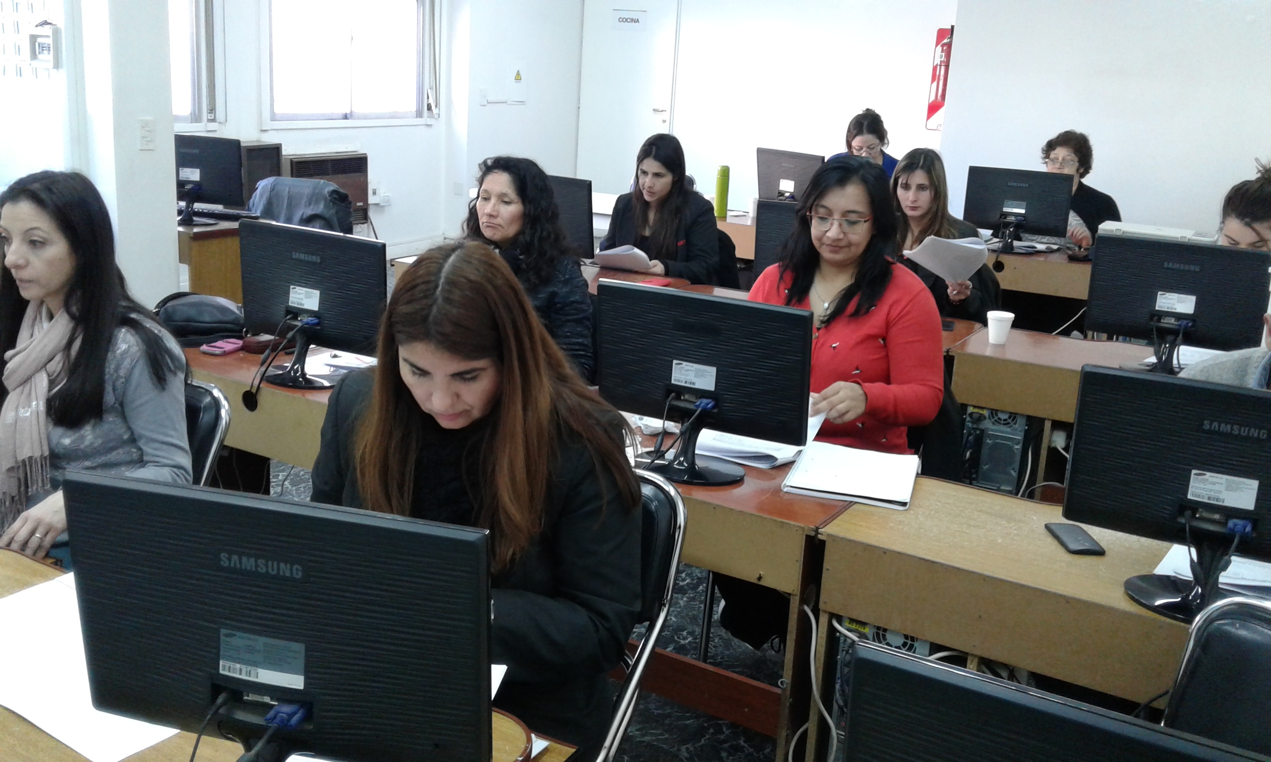 En este momento estás viendo CAPACITACIÓN AL PERSONAL PARA MEJOR RENDIMIENTO INDIVIDUAL Y GRUPAL