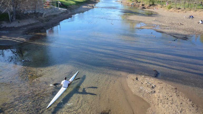 En este momento estás viendo YA ANTICIPAN UN VERANO CON POCA AGUA EN NEUQUÉN