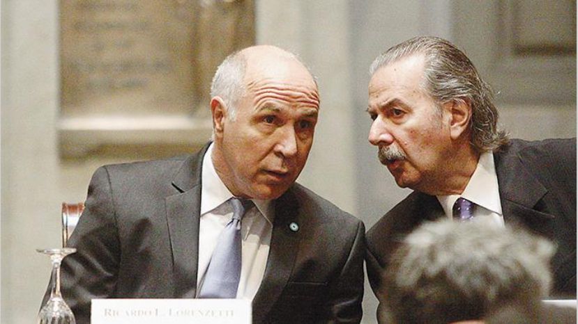 Lee más sobre el artículo ANTES DE LLAMAR A AUDIENCIA, EL GOBIERNO ESPERARÁ EL FALLO DE LA CORTE POR LAS TARIFAS DE LUZ