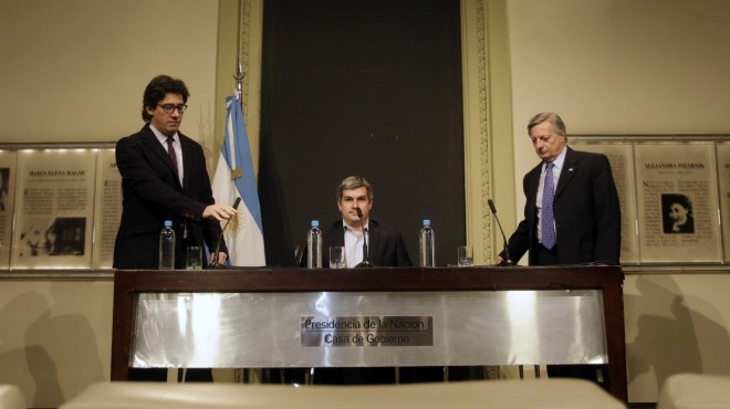 Lee más sobre el artículo BAJO PRESIÓN, EL GOBIERNO ACTIVA LAS AUDIENCIAS POR LAS TARIFAS