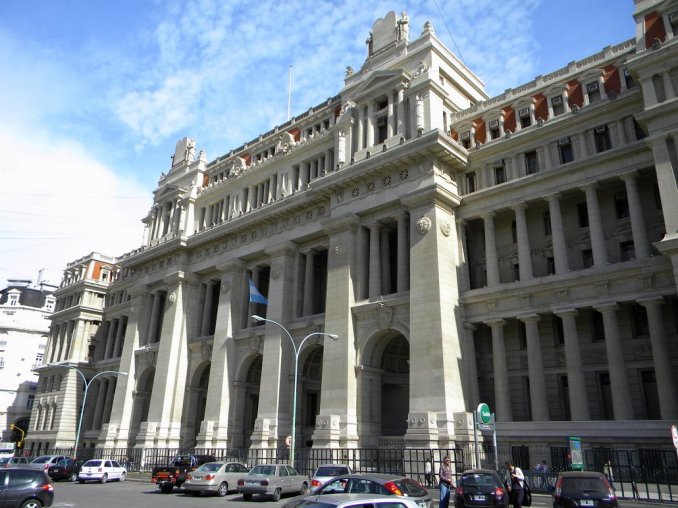 En este momento estás viendo LA CORTE, MÁS CERCA DE RECHAZAR EL AMPARO QUE FRENÓ AUMENTO DE LUZ