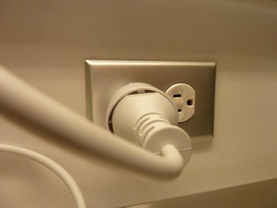 Lee más sobre el artículo CONSEJOS PARA PREVENIR ACCIDENTES CON ELECTRICIDAD