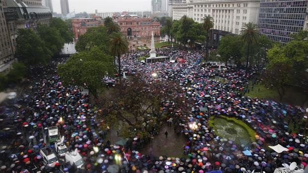 En este momento estás viendo DÍA INTERNACIONAL DE LA MUJER: POR QUÉ SE CONMEMORA EL 8 DE MARZO