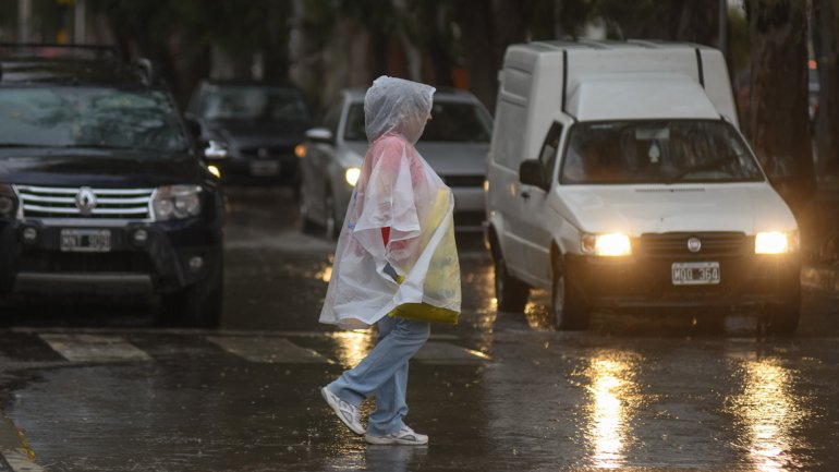 En este momento estás viendo FINALMENTE, LLEGÓ LA LLUVIA PERO NO LA GRAN TORMENTA