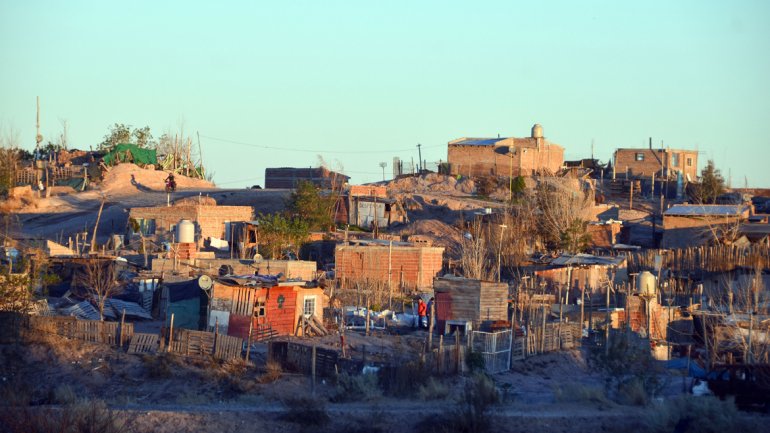 En este momento estás viendo 3500 FAMILIAS YA PIDIERON LA TARIFA ESPECIAL DE LA LUZ