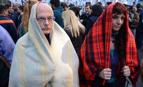 Lee más sobre el artículo POR LA SUBA DE TARIFAS Y LA TEMPERATURA, CAYÓ FUERTE EL CONSUMO DE ENERGÍA EN LOS HOGARES