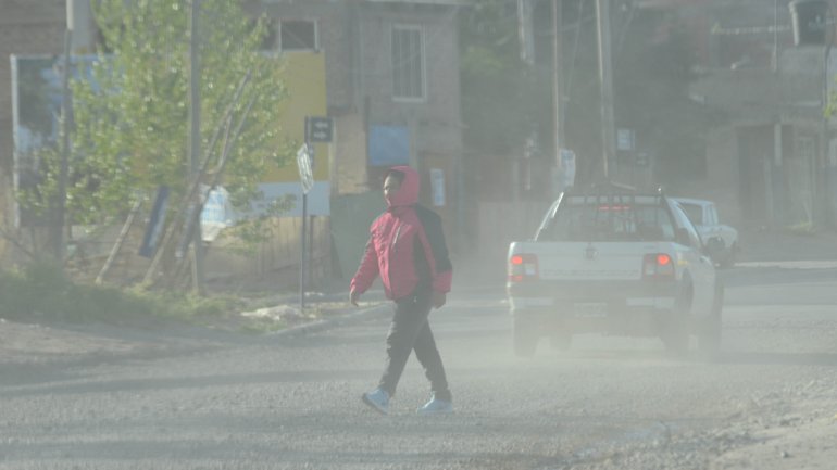 En este momento estás viendo ALERTA POR VIENTOS INTENSOS HASTA EL VIERNES