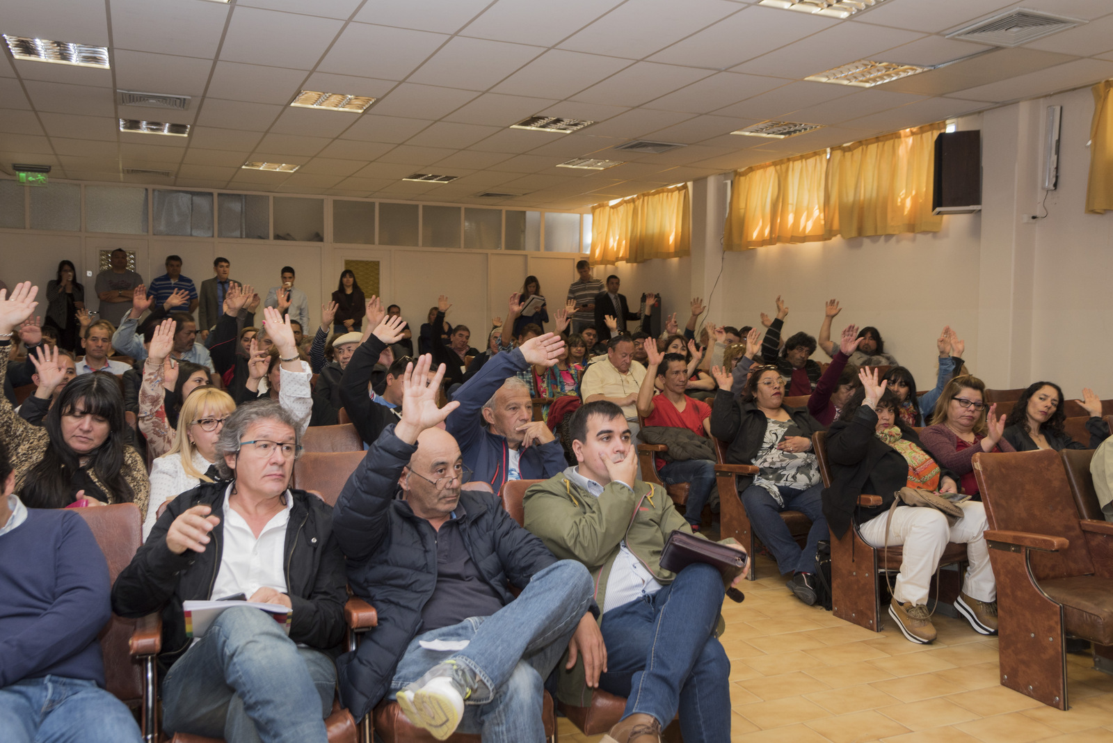 En este momento estás viendo ASAMBLEA EXTRAORDINARIA AVALÓ GESTIONES PARA TRANSFERIR SERVICIO TELEFÓNICO