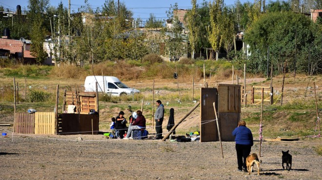 En este momento estás viendo DESALOJARON UN INTENTO DE TOMA EN EL PARQUE INDUSTRIAL DE NEUQUÉN