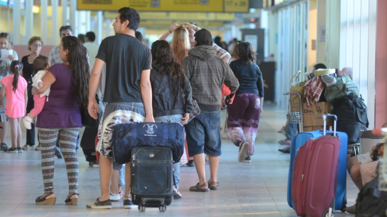 En este momento estás viendo POR DÍA, LLEGAN 22 NUEVAS FAMILIAS A VIVIR A NEUQUÉN