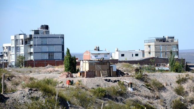 En este momento estás viendo NEUQUÉN, LA CIUDAD QUE CRECE CON CONTRASTES