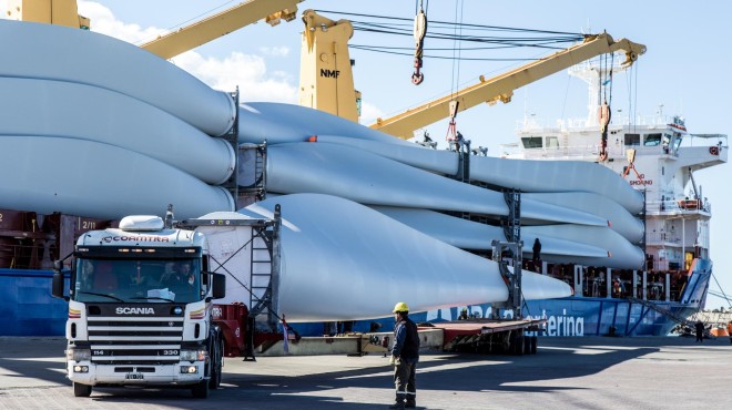 En este momento estás viendo NUEVA ESTRATEGIA PARA LAS RENOVABLES: NEUQUÉN SUSPENDE IMPUESTOS