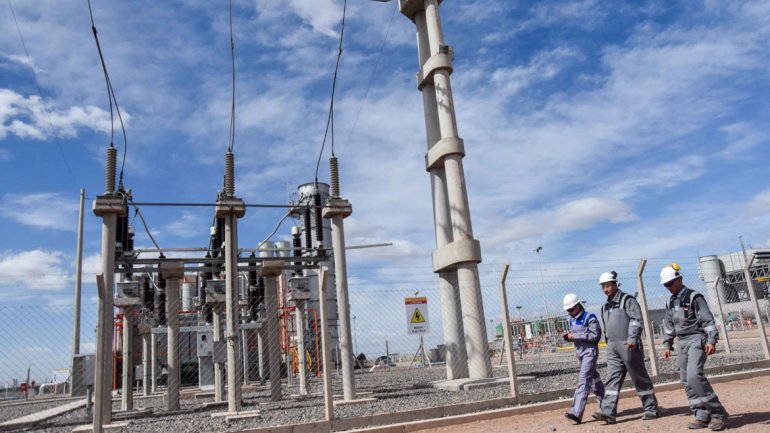 En este momento estás viendo ELECTRICIDAD: NO SÓLO DE GAS SE VIVE EN VACA MUERTA