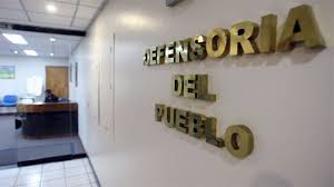 En este momento estás viendo EL RECLAMO POR EL TARIFAZO YA LLEGÓ A LA DEFENSORÍA