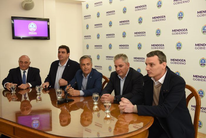 Lee más sobre el artículo MENDOZA AVANZA CON EL PLAN DE UN PARQUE SOLAR