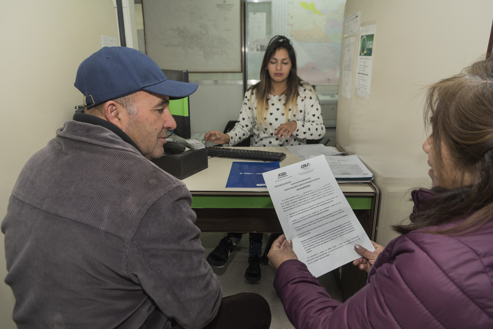 Lee más sobre el artículo REGULARIZACIÓN DEL SERVICIO ELÉCTRICO EN “LOTEO SOCIAL AEROPUERTO”
