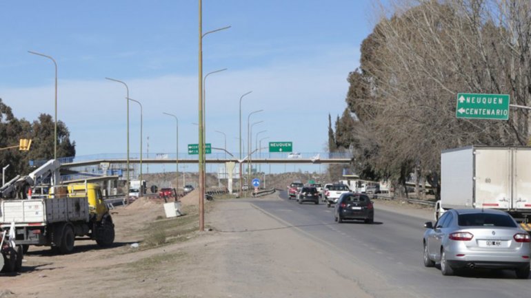 En este momento estás viendo VIALIDAD PROVINCIAL TRABAJARÁ EN LA ILUMINACIÓN DE LAS ROTONDAS DE RUTA 7