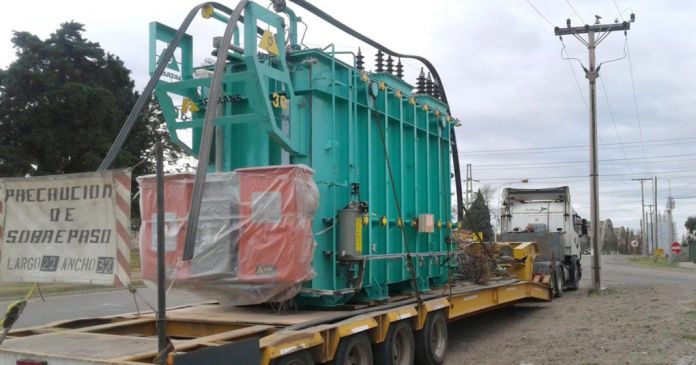 En este momento estás viendo SE COLOCARÁ UN TRANSFORMADOR DE POTENCIA REPARADO EN LA ESTACIÓN TRANSFORMADORA ALTO VALLE