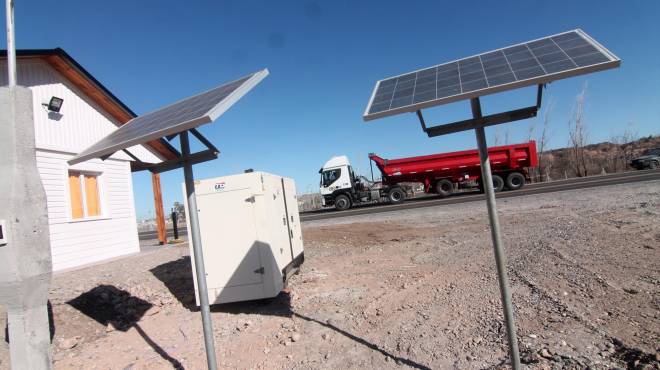 Lee más sobre el artículo NEUQUÉN AMPLÍA EL USO DE LA ENERGÍA SOLAR