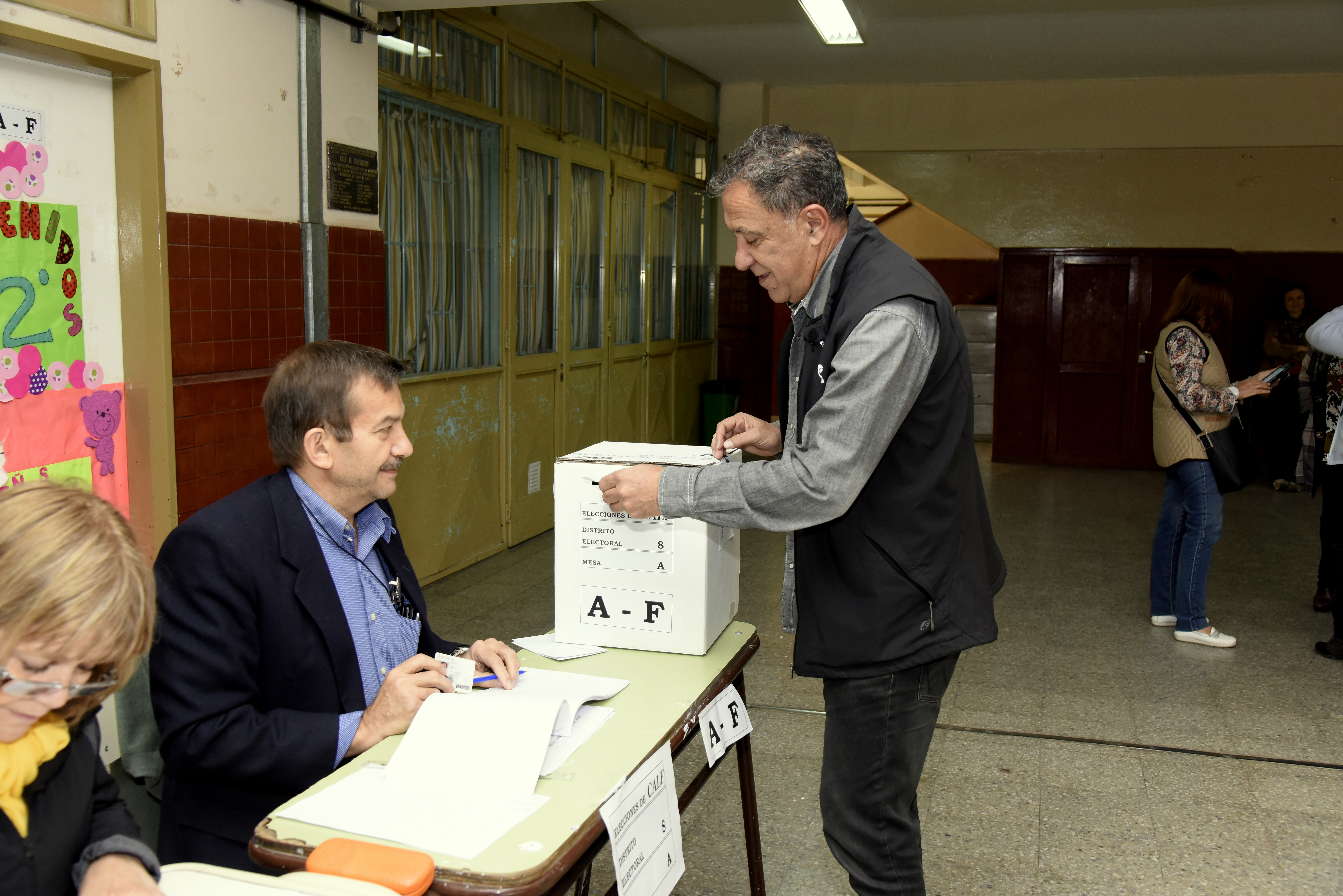 En este momento estás viendo EL PRESIDENTE DE CALF EMITIÓ SU VOTO