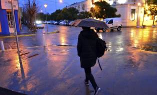 Lee más sobre el artículo PRONÓSTICO: LA LLUVIA NO NOS INSPIRA ESTE JUEVES