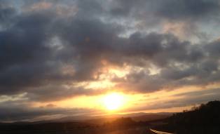 Lee más sobre el artículo PRONÓSTICO: MARTES CÁLIDO Y DE NUBOSIDAD VARIABLE