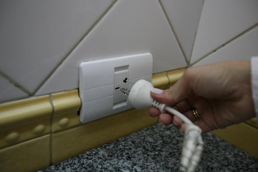 Lee más sobre el artículo OTRA SUBA EN LAS FACTURAS DE ELECTRICIDAD BONAERENSE
