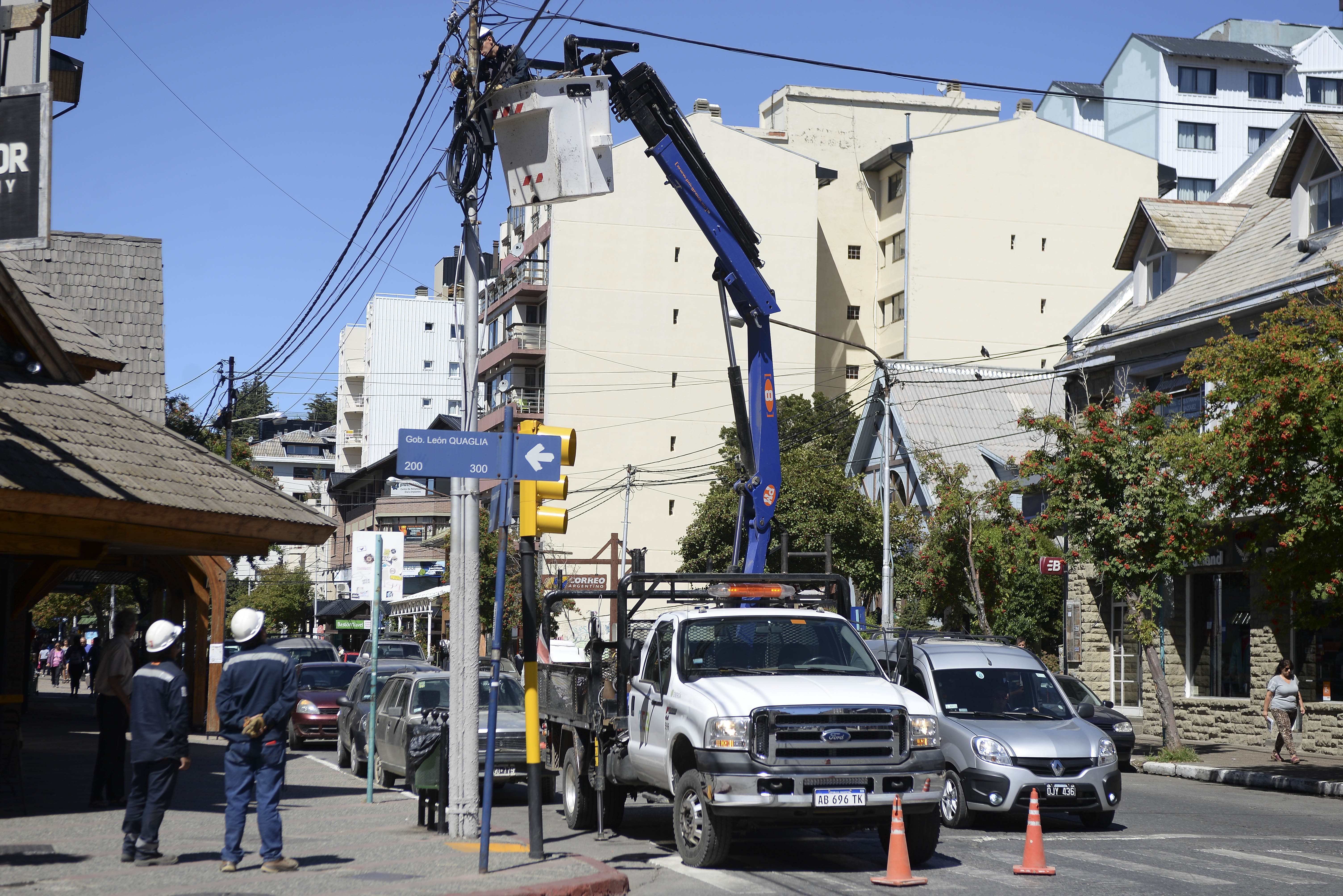 Lee más sobre el artículo EL TARIFAZO Y LA CRISIS HACEN CAER LA DEMANDA DE GAS Y ELECTRICIDAD
