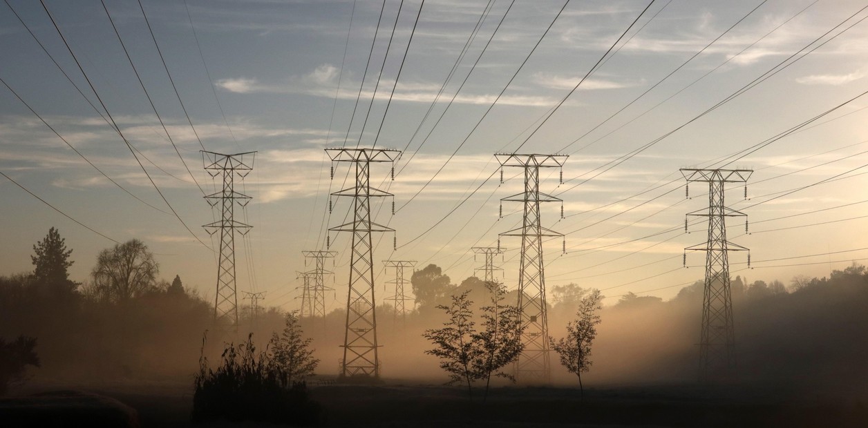 Lee más sobre el artículo ANALIZAN REDUCIR O CORTAR EL SUMINISTRO ELÉCTRICO A CHACO Y VILLA GESELL