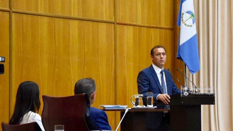 Lee más sobre el artículo GUTIÉRREZ NO SE OLVIDÓ DE QUIROGA Y LOS CONTRATOS DE SERVICIOS