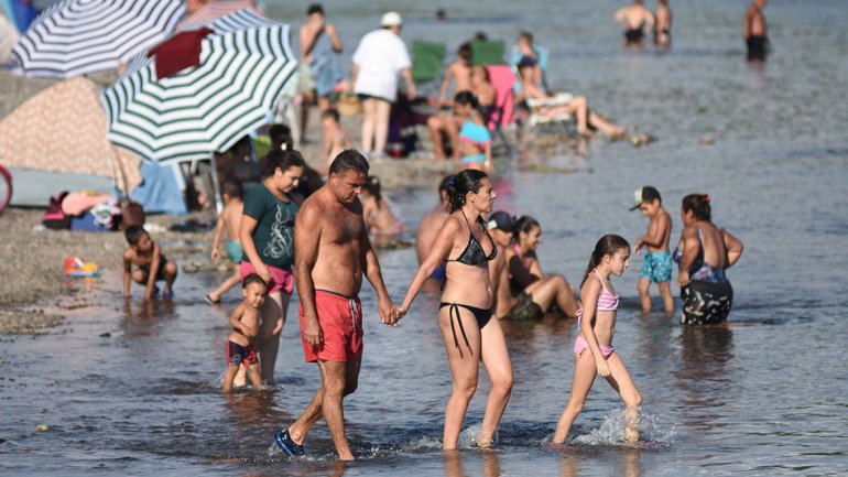 En este momento estás viendo SE VIENE UNA OLA DE CALOR CON MÁXIMA DE 33 GRADOS