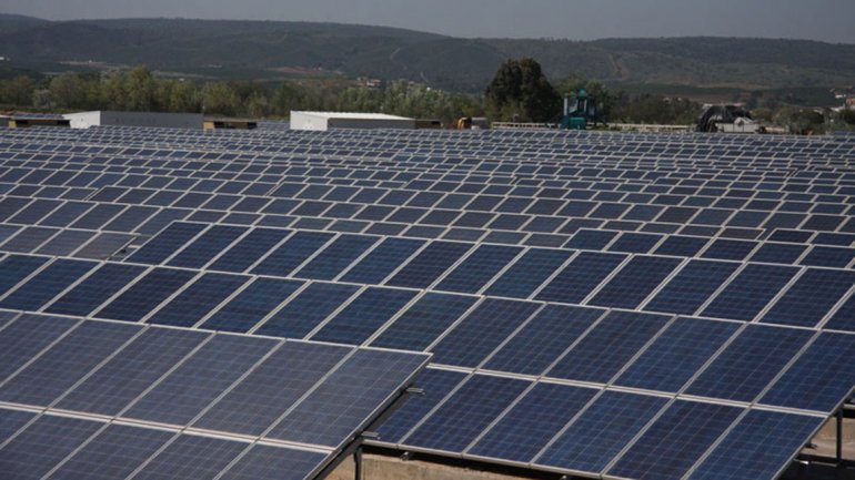 En este momento estás viendo REACTIVAN LA CONSTRUCCIÓN DE UN PARQUE SOLAR EN CHOS MALAL