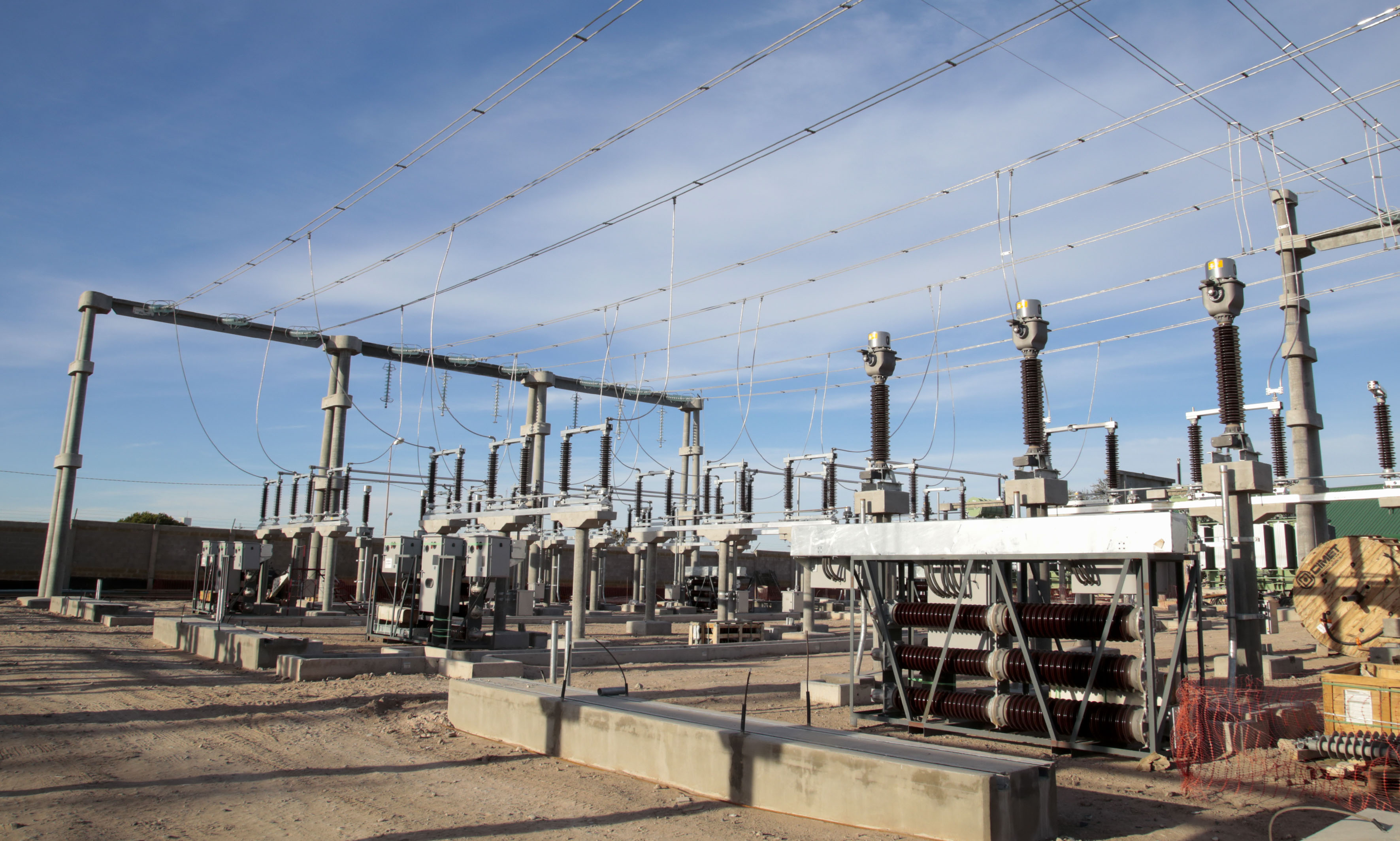 En este momento estás viendo DESPUÉS DE UN AÑO DE BAJA EN LA DEMANDA ELÉCTRICA, ENERO TUVO UNA SUBA DEL 2,3%