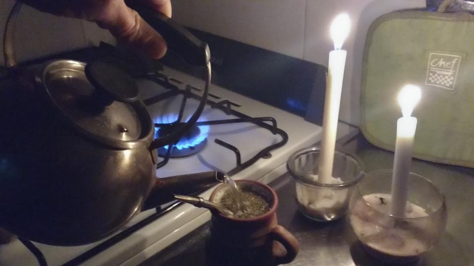 Lee más sobre el artículo APAGÓN EN LA PLATA: DEMORARÁN 72 HORAS EN ARREGLAR EL DESPERFECTO