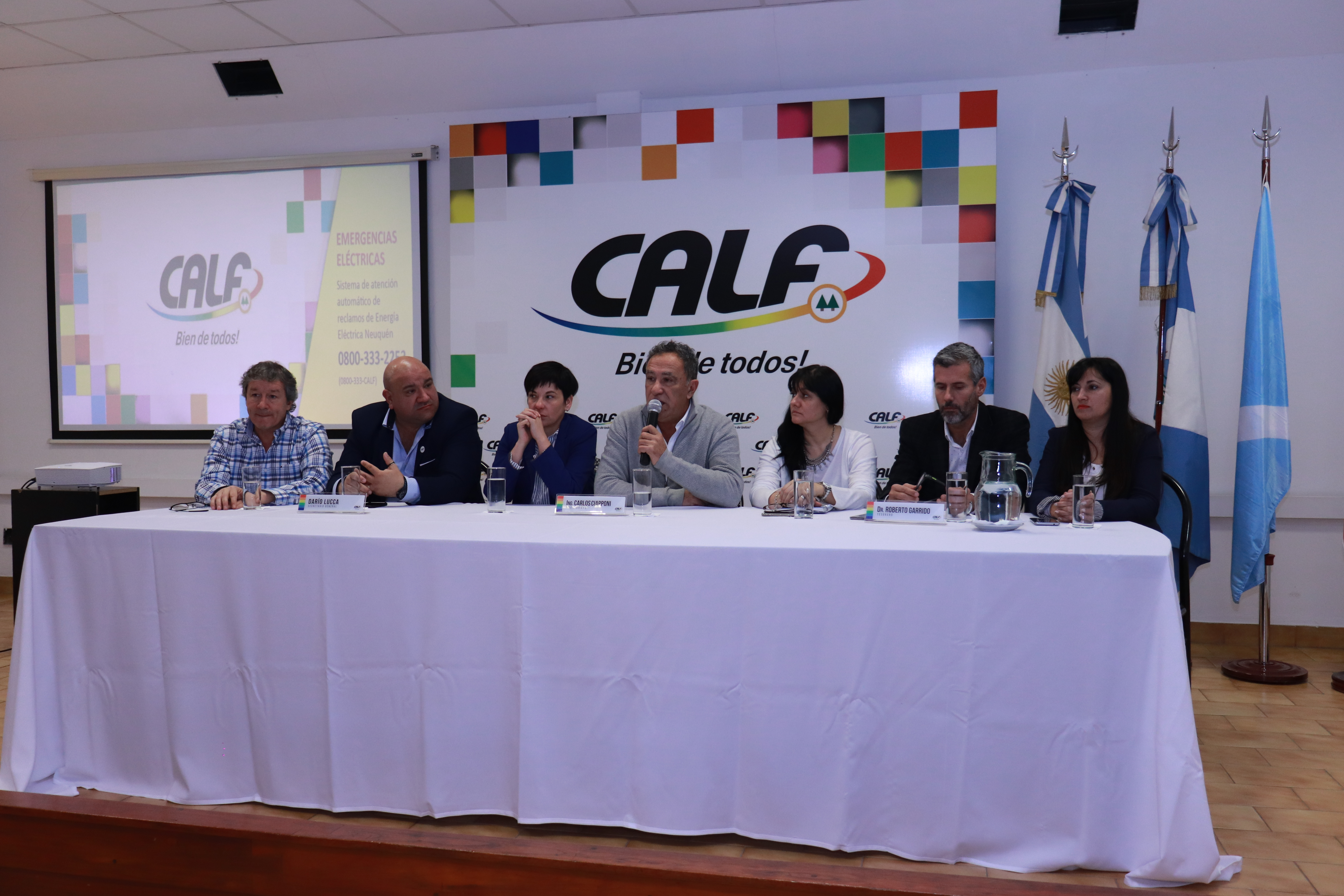 Lee más sobre el artículo LA DEUDA DE CALF ESTÁ EN LA CALLE