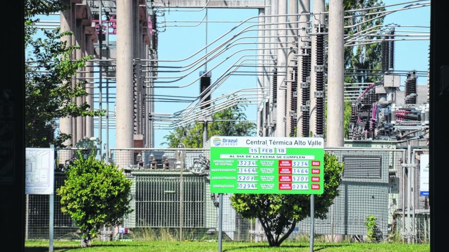 Lee más sobre el artículo POR PRIMERA VEZ EN EL AÑO AUMENTÓ LA DEMANDA ELÉCTRICA