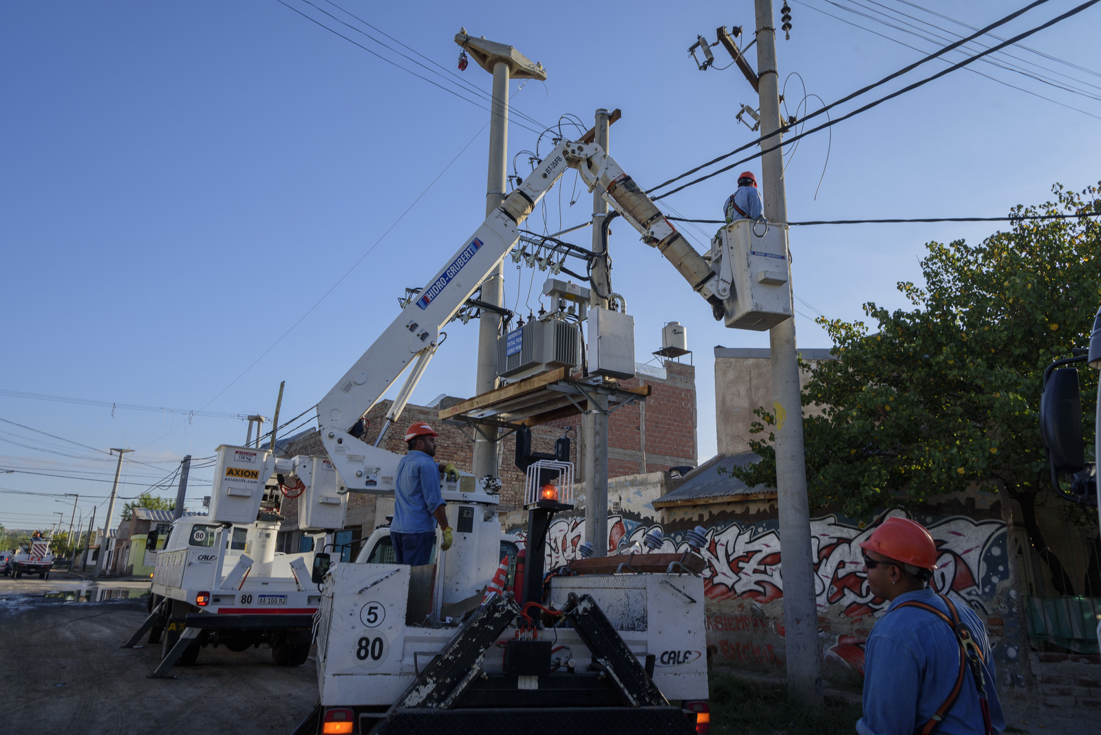 Lee más sobre el artículo CALF cubrió sin problemas récord de demanda eléctrica