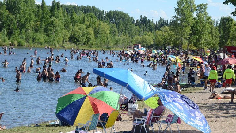 Lee más sobre el artículo EL CALOR NO DA TREGUA: LA MÁXIMA LLEGARÁ HOY A LOS 38°C