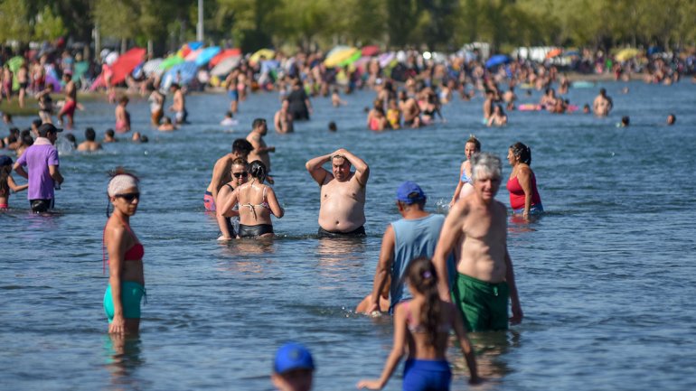 Lee más sobre el artículo NEUQUÉN FUE LA CIUDAD MÁS CALUROSA DEL PAÍS