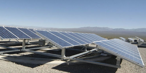 En este momento estás viendo El sol superó al viento a la hora de crear energía