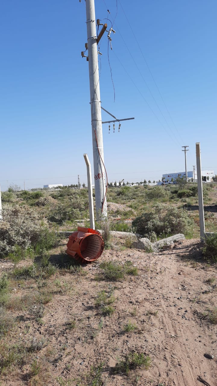 Lee más sobre el artículo Otra vez vandalizaron un transformador de CALF