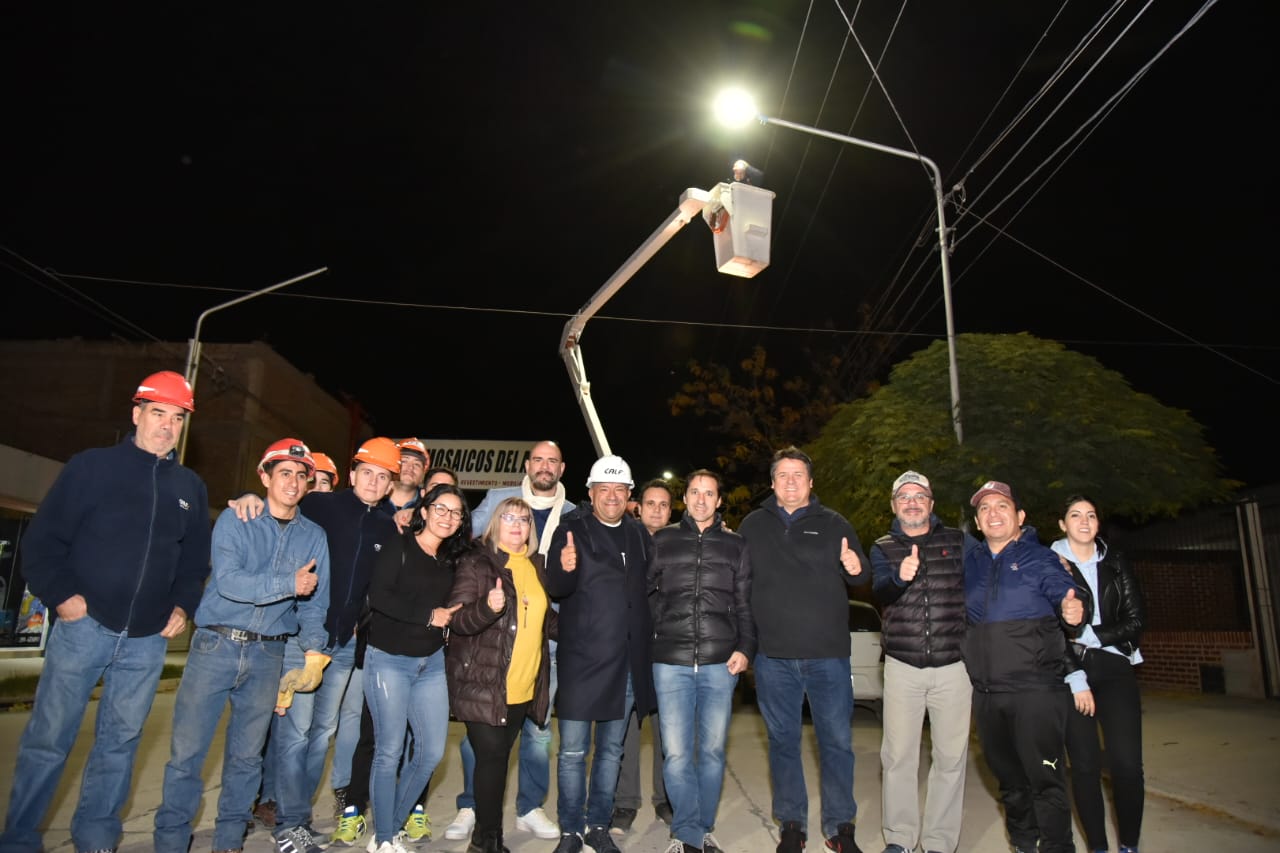 En este momento estás viendo Ya es todo LED en calle Belgrano