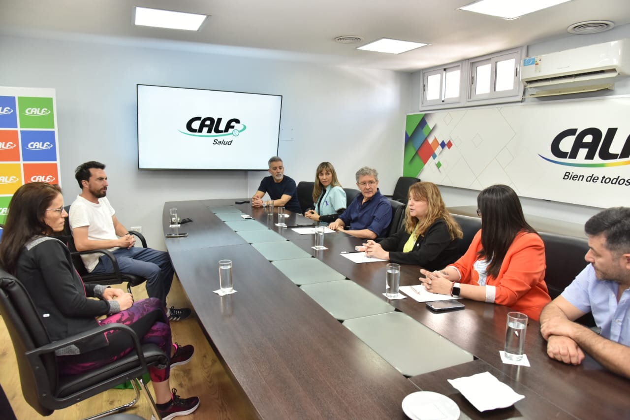 En este momento estás viendo Acuerdo de cooperación entre CALF y el Ministerio de Deportes