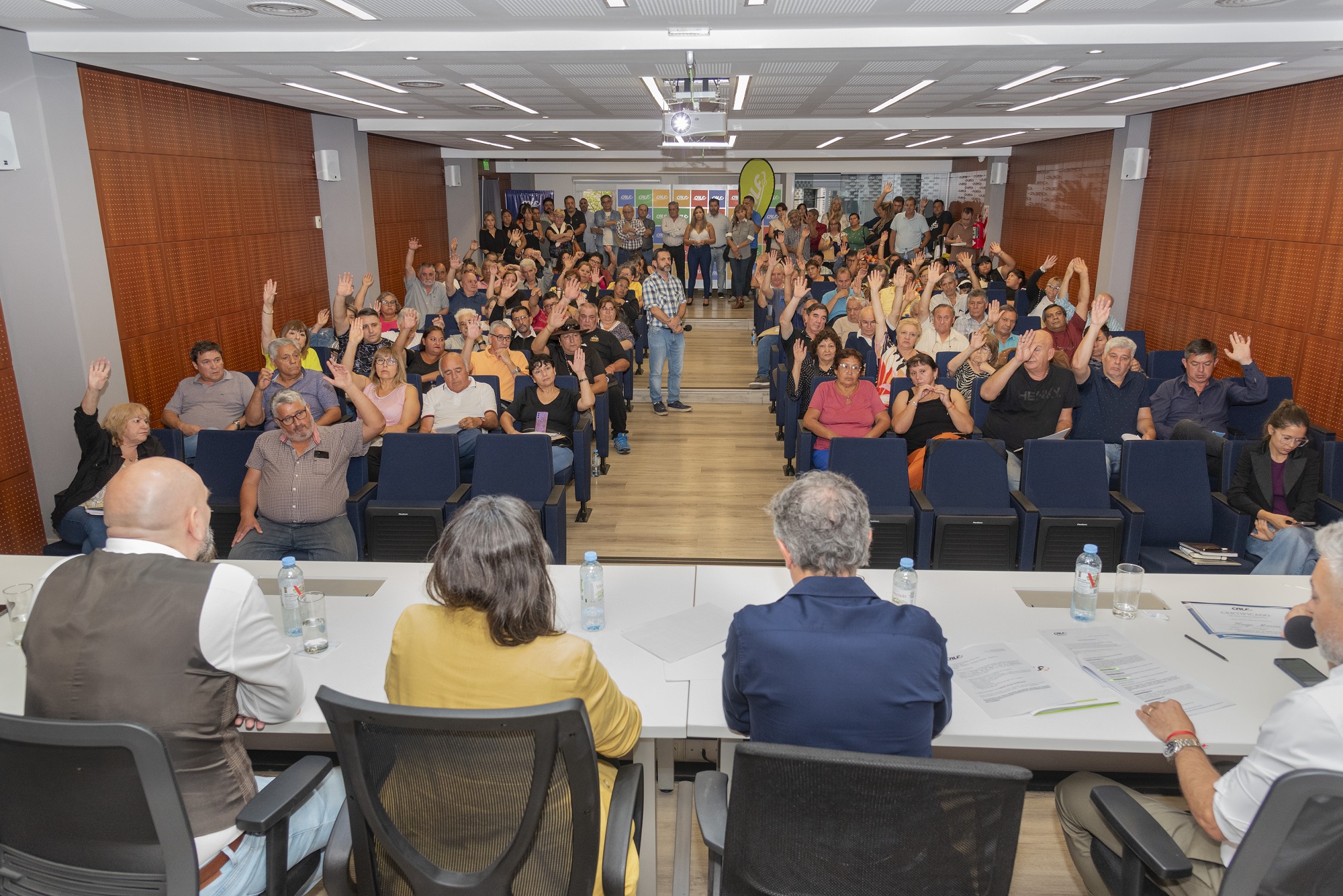 Lee más sobre el artículo Sesionó la Asamblea Ordinaria de CALF